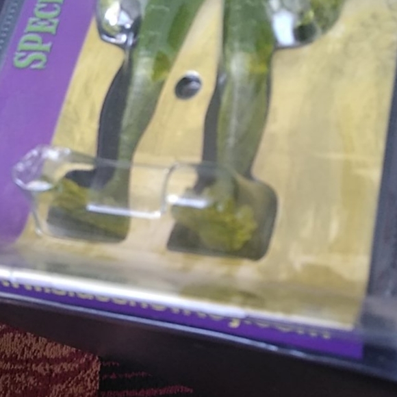 Universal Studios Creature from the Black Lagoon - Picture 6 of 7